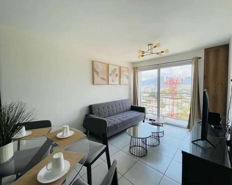 ALQUILER DE APARTAMENTO AMUEBLADO - MUSEO SAN MATEO, ZONA 7