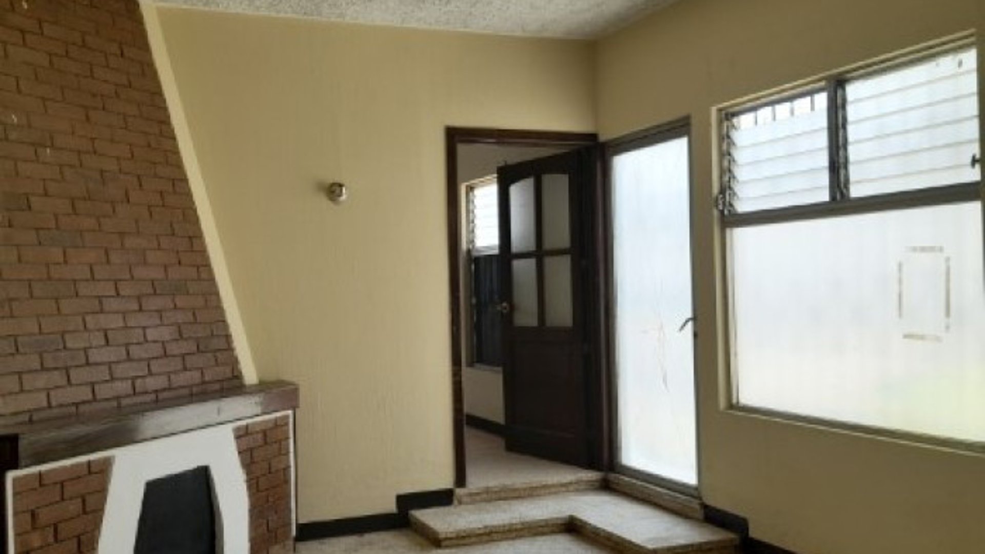 Casa para Uso Comercial en Venta Villa Nueva