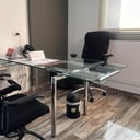 Oficina privada amueblada ideal para 1 persona en zona 10 Ref-5866