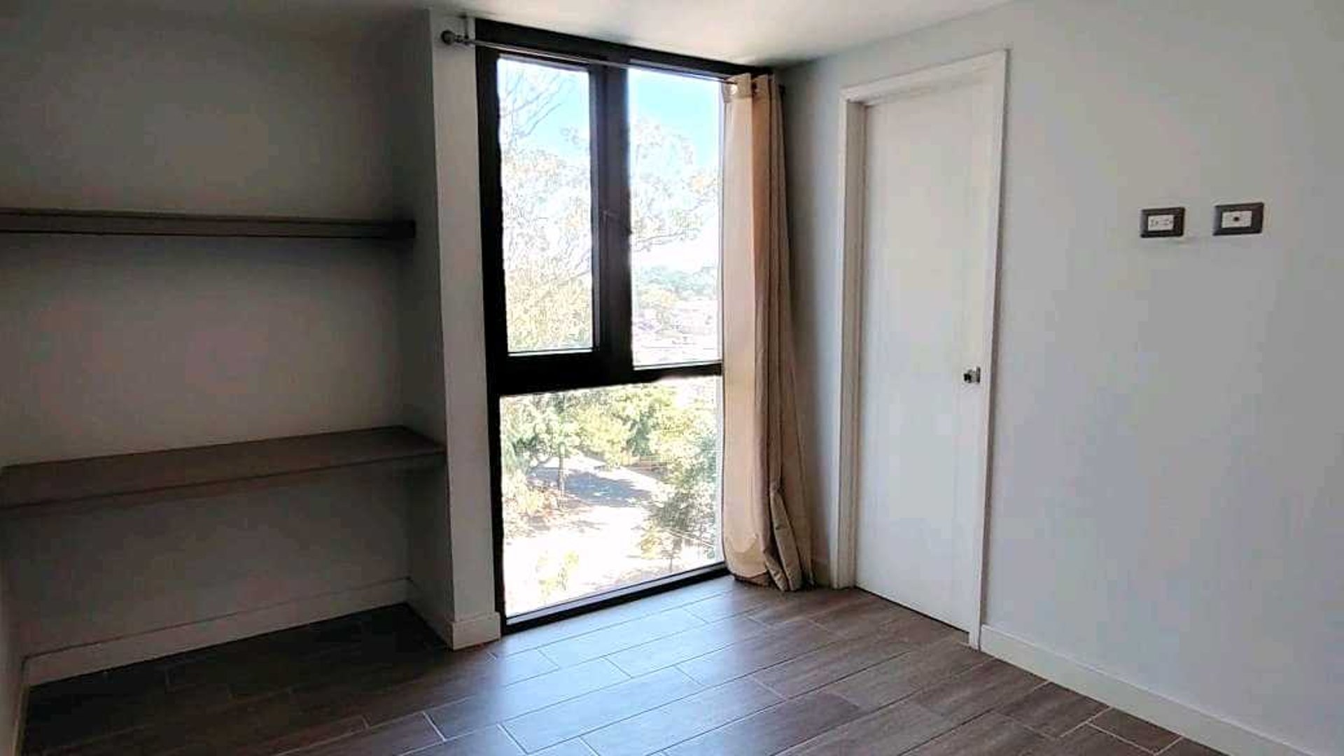 APARTAMENTO EN ALQUILER???? Edificio Tribeca, Zona 11 - Miniatura 5
