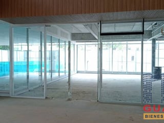 Local  en Renta, Zona 10 (R8938) - 3
