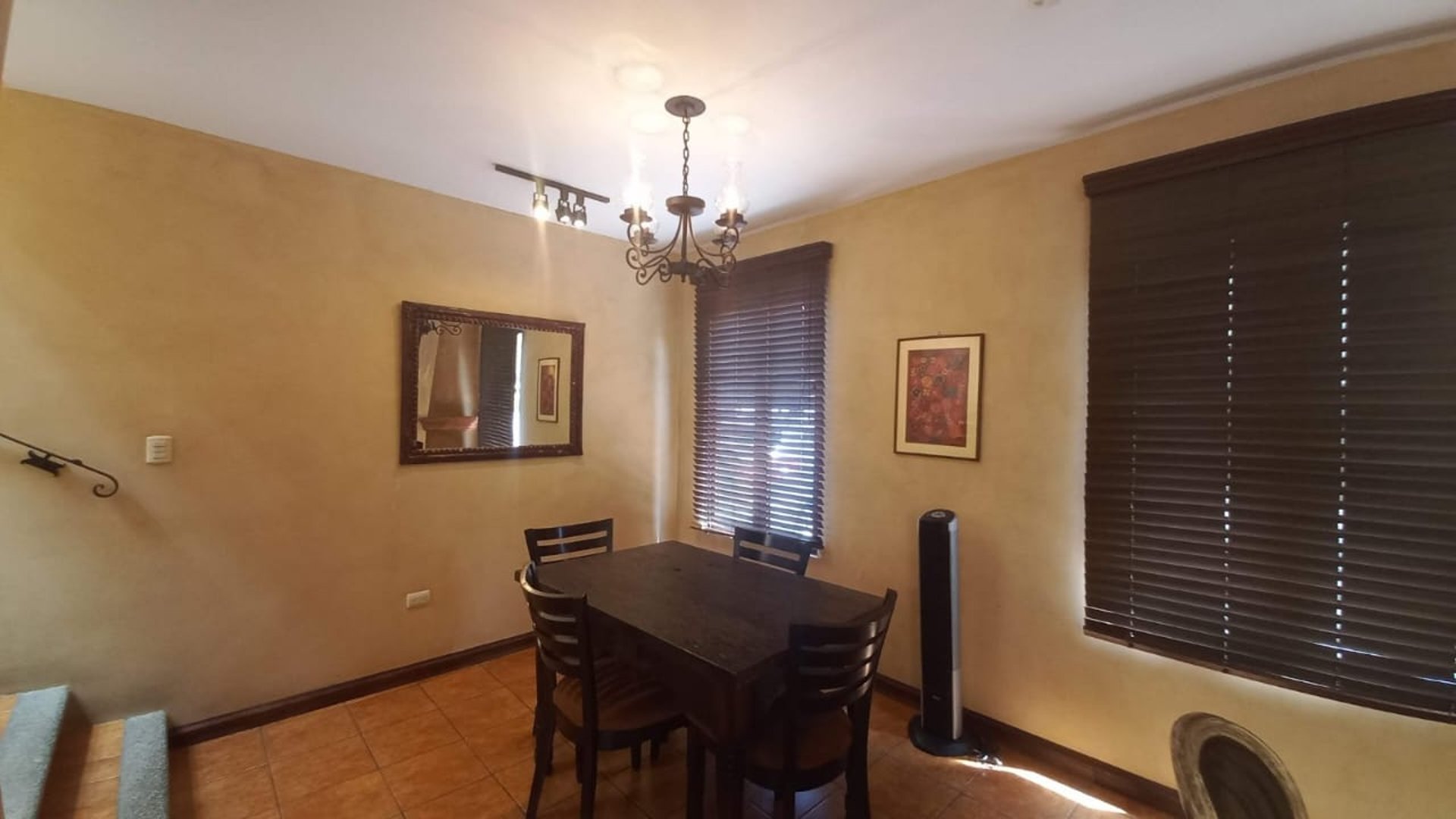 SUITE EN RENTA EN CONDOMINIO EN EL CASCO DE ANTIGUA GUATEMALA - Miniatura 3