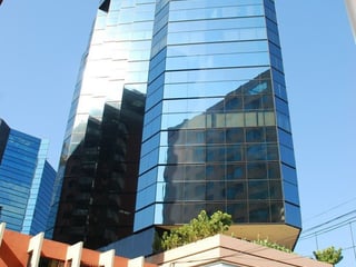 Oficina en Alquiler en la zona 10 Guatemala - Image 1