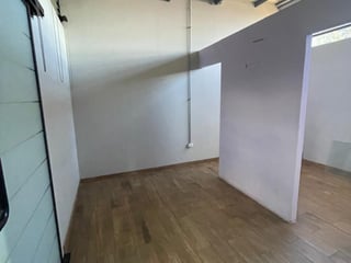 Local Amplio en Renta para Servicios Profesionales VN - 3