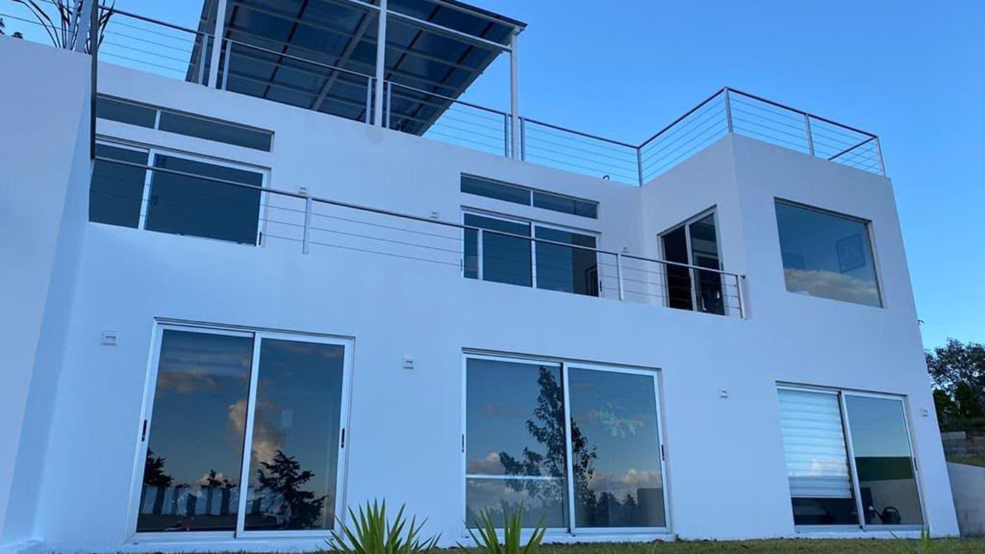 📍 CASA EN VENTA – 4 HAB | VILA VERDE | KM. 20.7 FRAIJANES