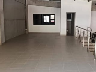 Warehouse for Rent in Zona 18, Guatemala City | 484.48m², Parking, Security - 3