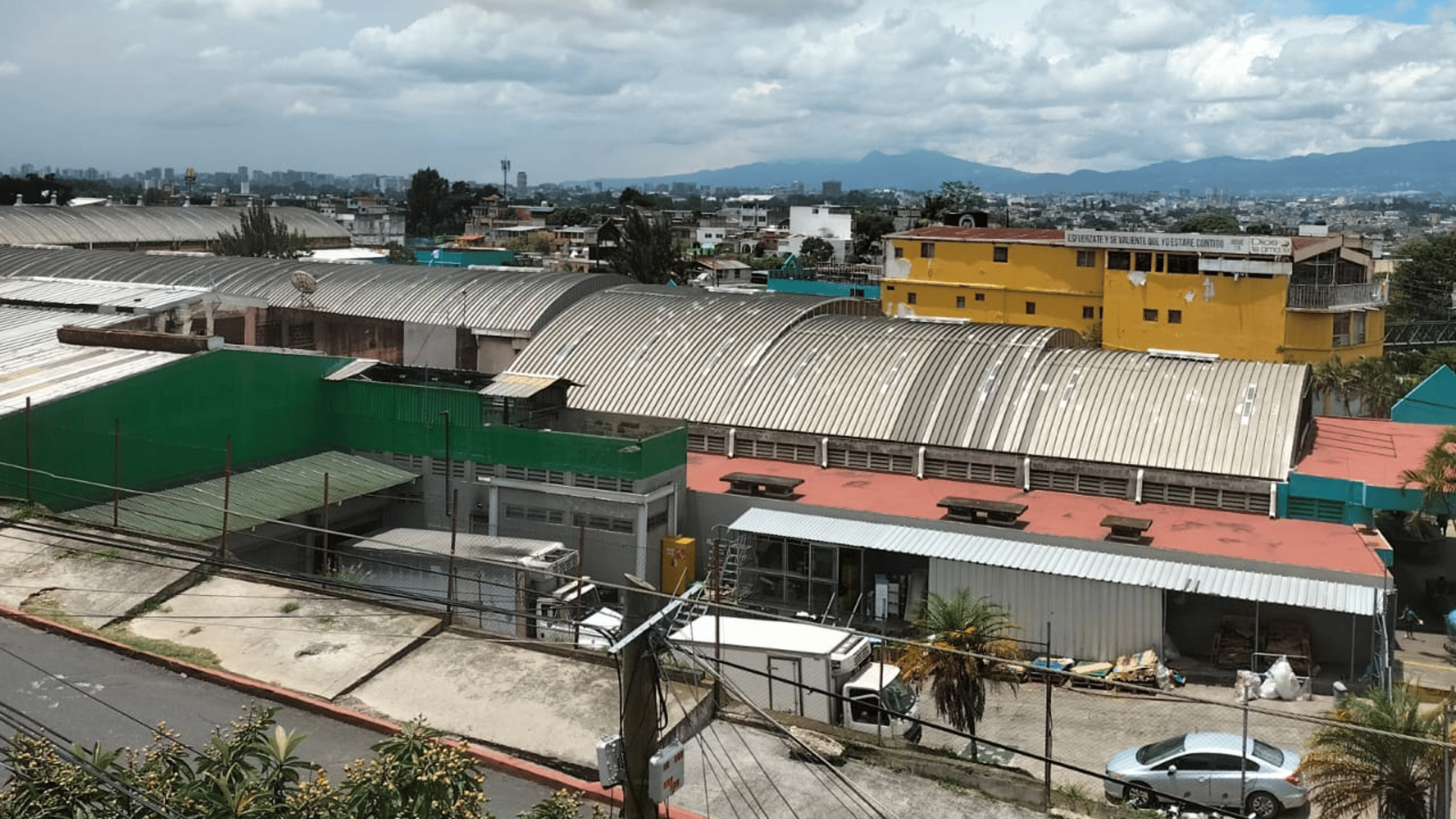 Casa en Venta en Colonia Lavarreda, zona 18 - Miniatura 15