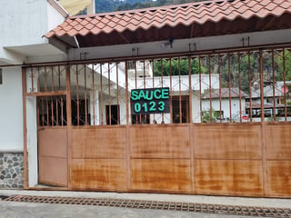 Propiedad con 3 apartamentos independientes | Ideal inversión cerca a Panajachel - 2