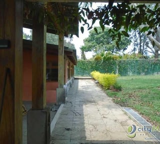 Vendo Hermosa casa en San Cristóbal Mixco, Guatemala