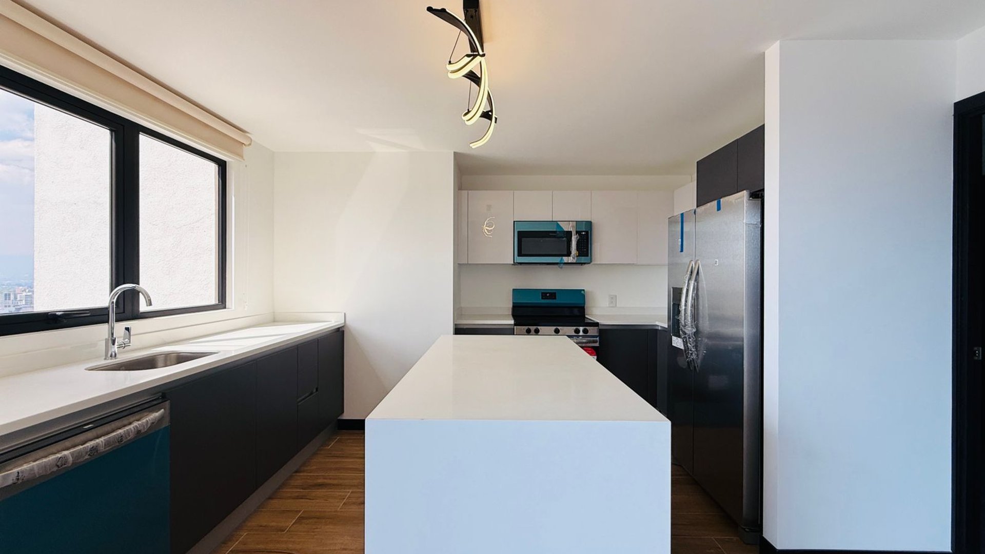 ALQUILER DE HERMOSO APARTAMENTO PARA ESTRENAR - ALENA, ZONA 15 - Miniatura 7