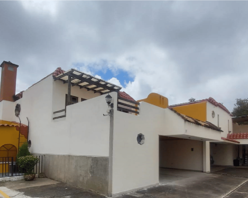 Vendo linda casa en km 18.5 Carretera al Salvador