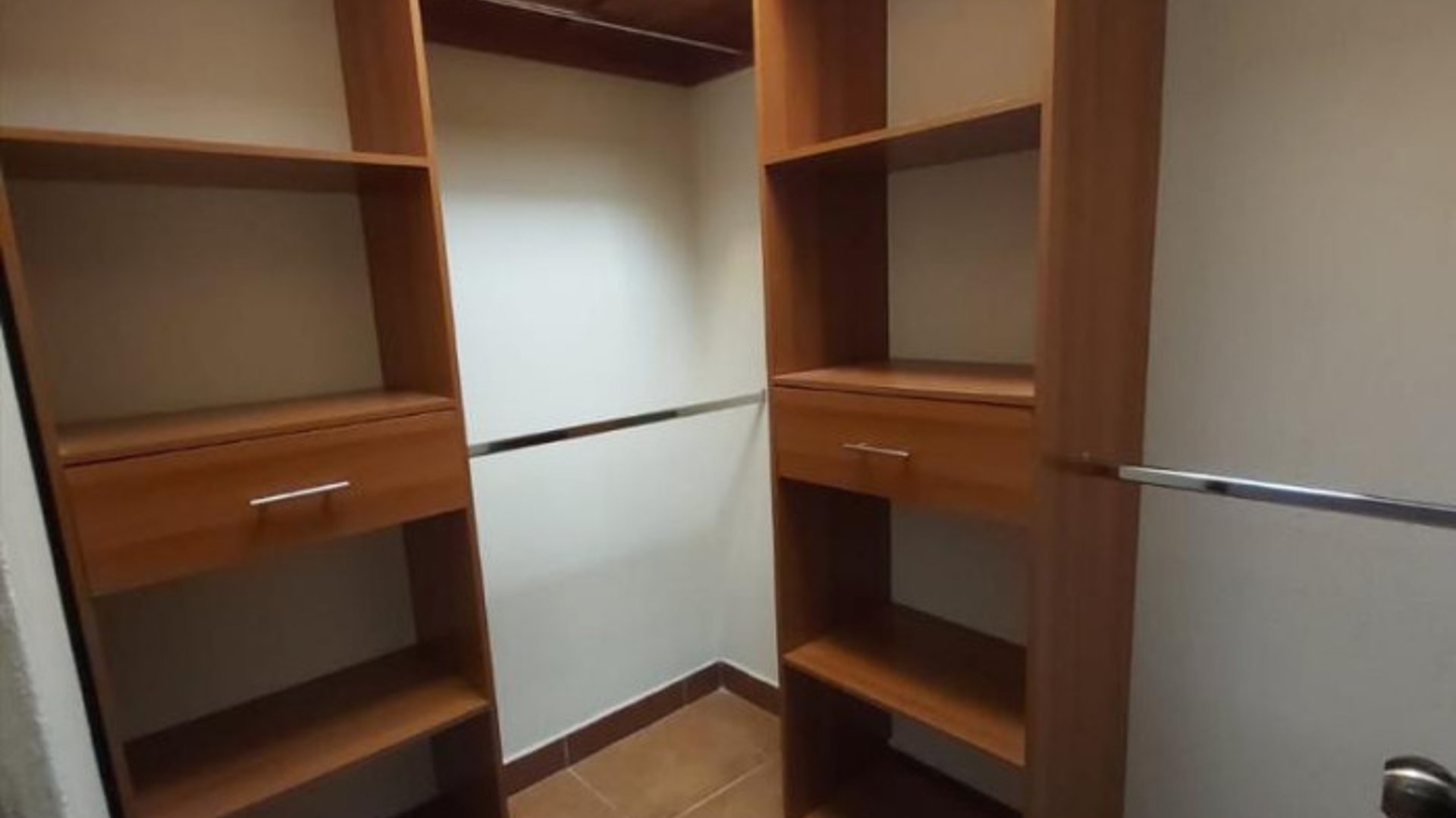 Casa en venta en Condominio Residencial Zona 7 Mixco - Miniatura 6