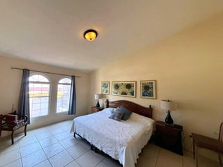 CASA/ VENTA📍Condominio Orquídeas San Cristóbal sector A1 Z.8 de Mixco - Image 11