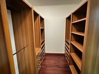 Apartamento en Alquiler – Zona 14 Edificio Tadeus - Image 19
