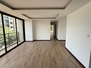 📍 APARTAMENTO EN VENTA – 3 HAB + WALK-IN CLOSET | ASTORGA | ZONA 13 - 2