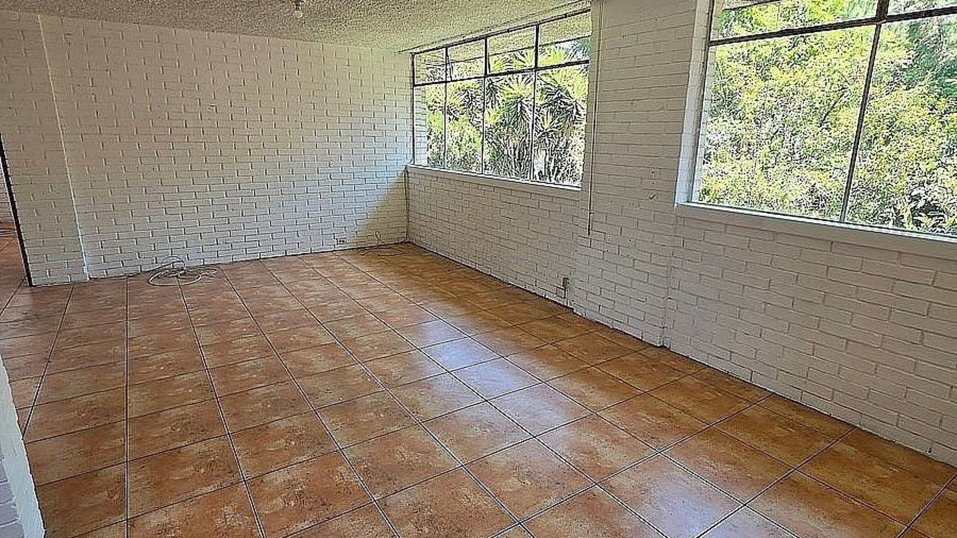 Casa para oficina a puerta cerrada