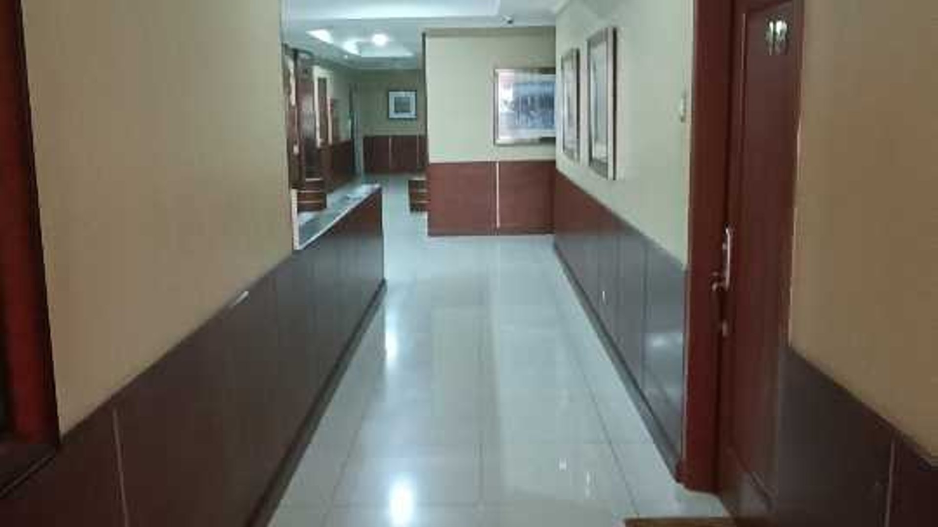 Venta de apartamento de 3 habitaciones Las Gemas zona 11 - Miniatura 3