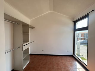 EXCELENTE OPORTUNIDAD DE ADQUIRIR TU CASA PROPIA CERCA DE ANTIGUA - Image 10