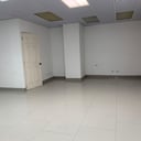 OFICINA DE 97 M2 EN EDIFICIO MURANO CENTER ZONA 10