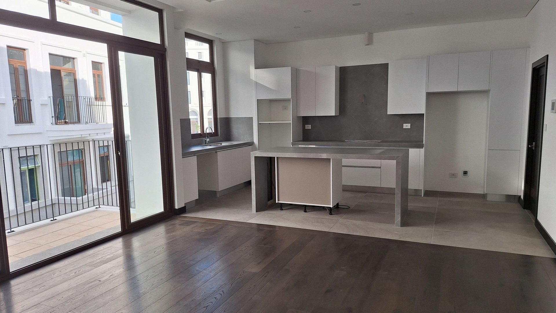 Vendo / Alquilo apartamento de lujo Ciudad Cayala, zona 16 /D - Image 1