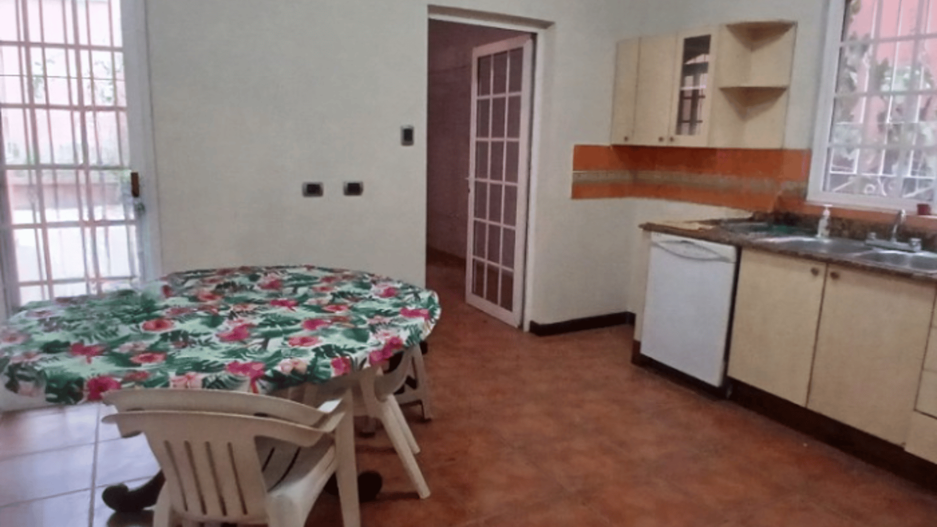 Casa en alquiler en Colonia Santa Elisa zona 12, Guatemala - Miniatura 6