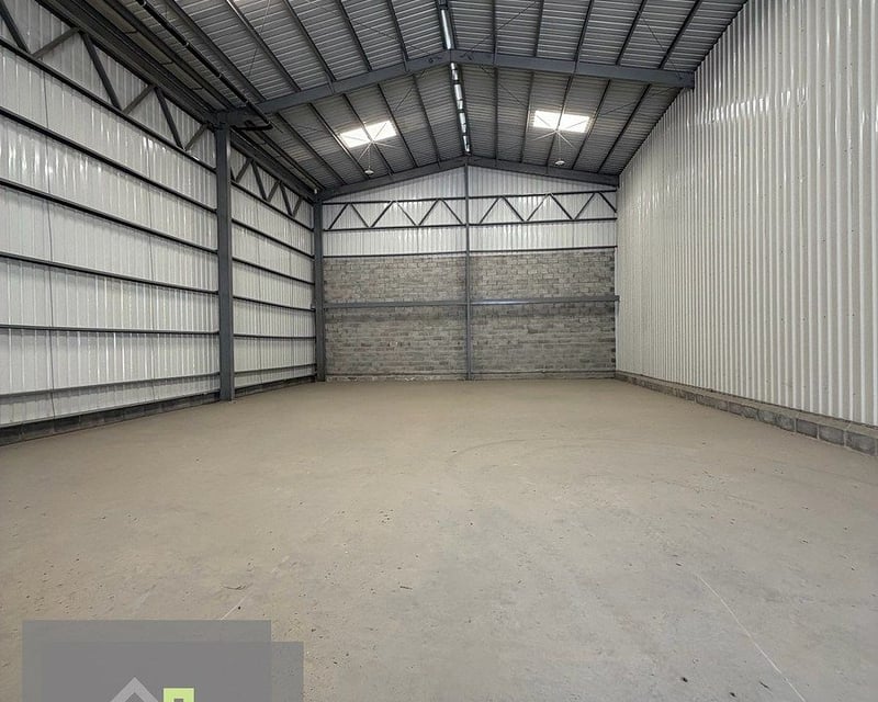 BODEGA EN RENTA / VENTA VILLA CANALES