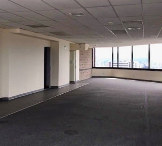 Oficina Penthouse en Renta – Zona 10 | Murano Center