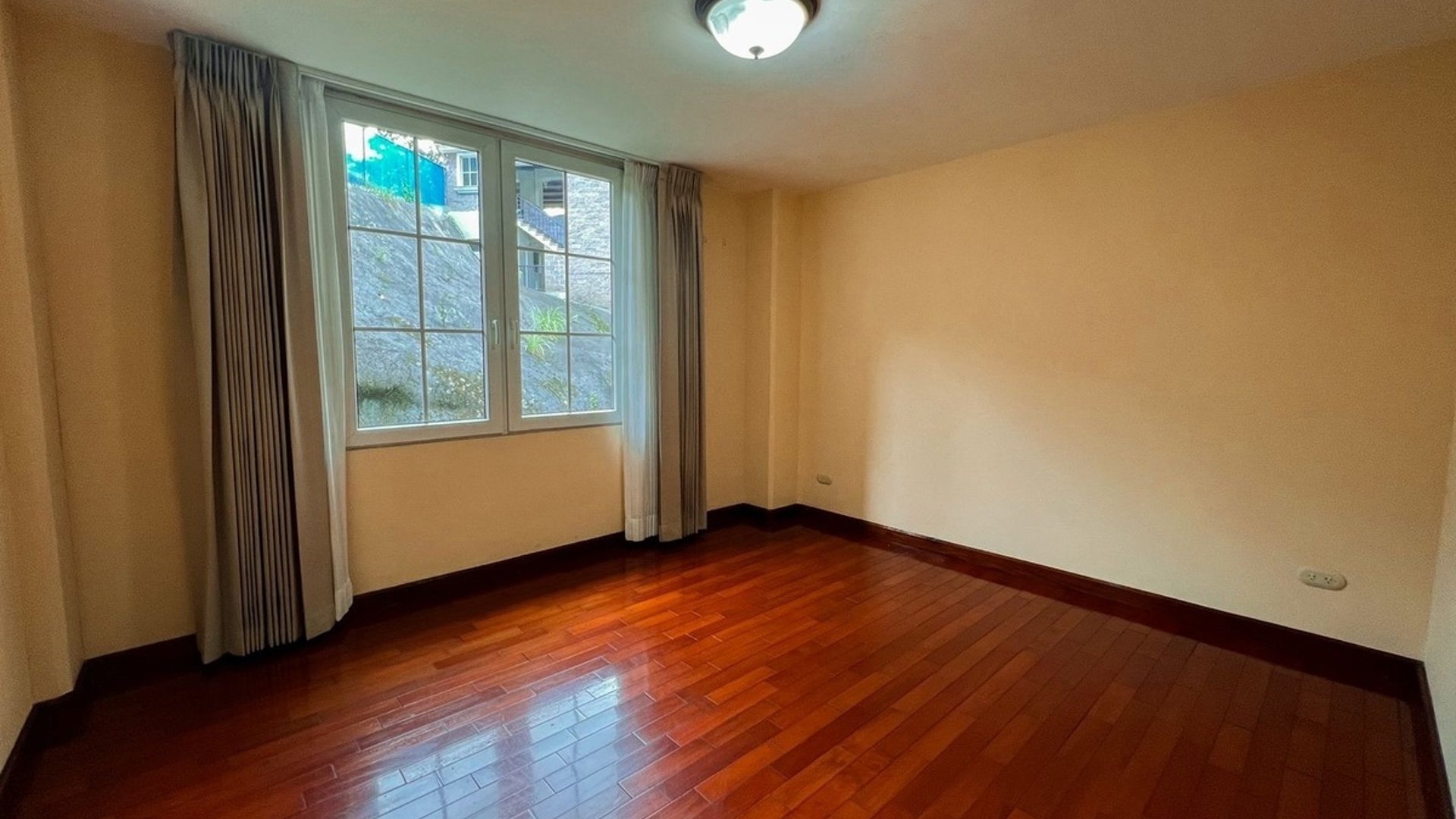 JARDÍN DE SAN RAFAEL / Apartamento en Renta km.7.5