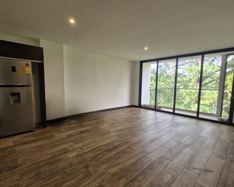 Apartamento en renta en zona 16 Kanajuyu