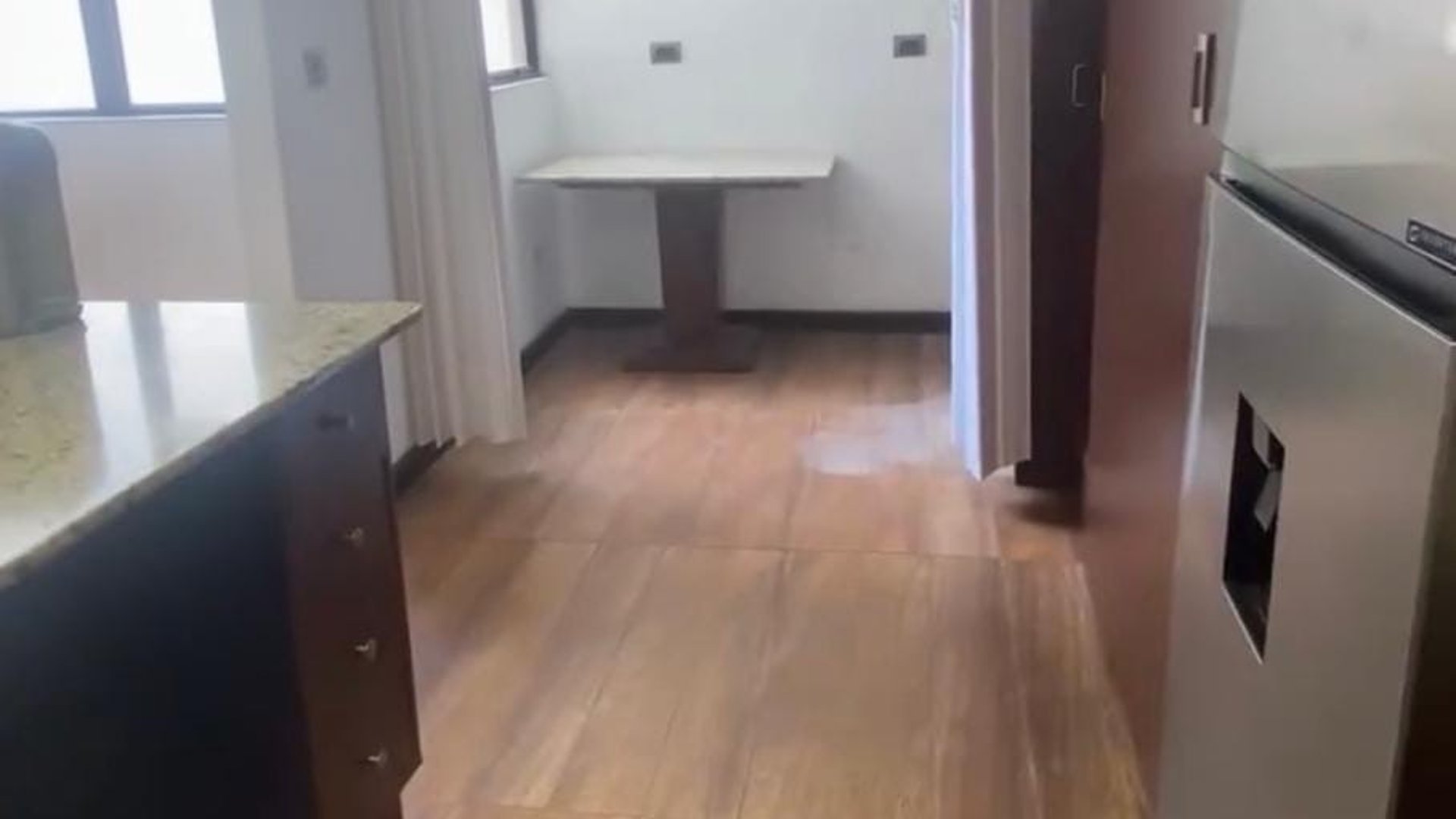Amplio Apartamento en renta zona 14, La Villa. - Miniatura 9