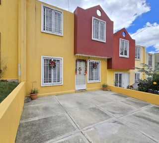 Casa en Venta Alamedas de Santa Clara Villa Nueva