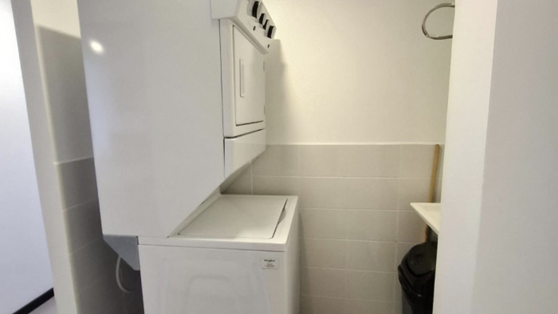 Apartamento amueblado en venta zona 14 Edificio Meraki - Miniatura 7