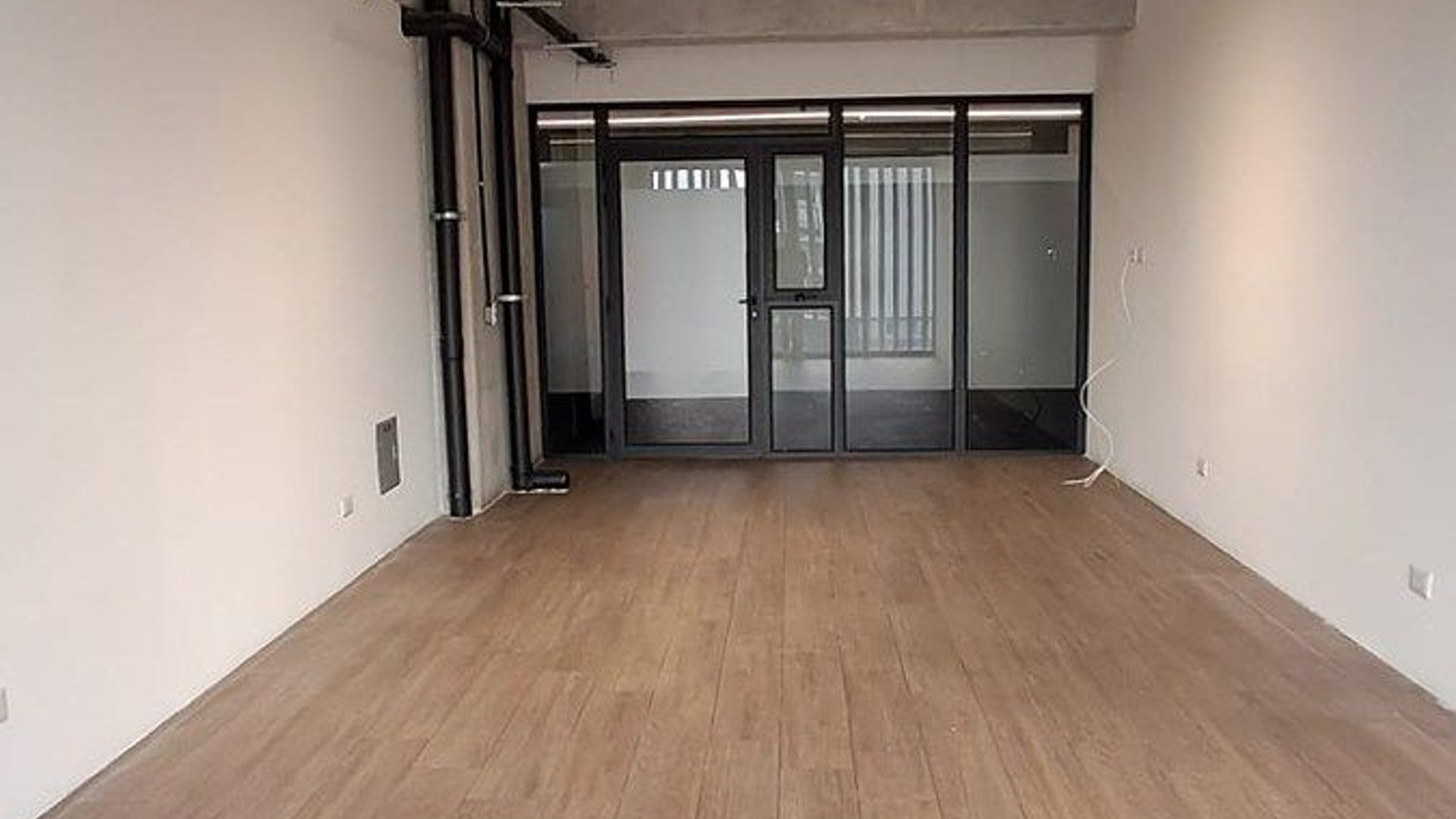 OFICINA EN VENTA O RENTA – EDIFICIO GRANAT, ZONA 4 - Miniatura 23
