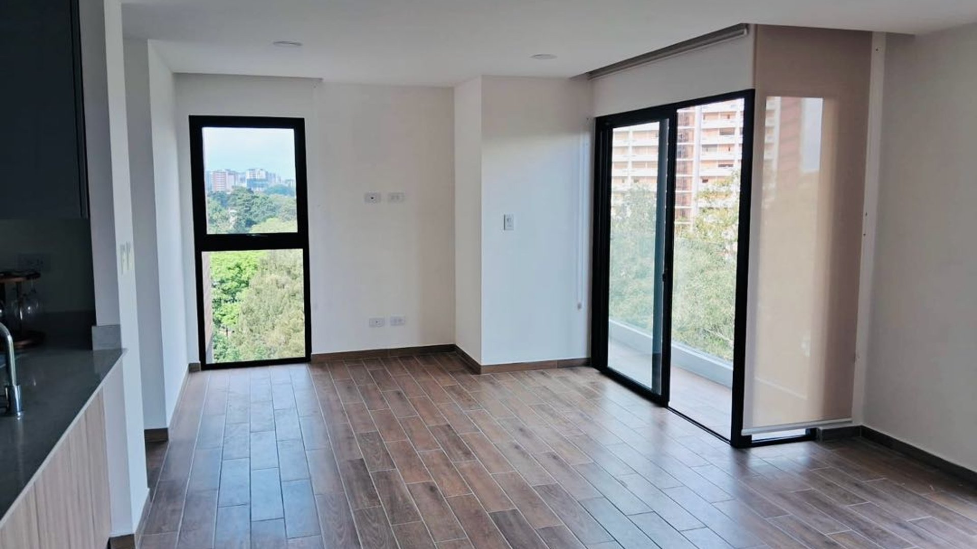 Apartamento en Renta en Parque 14, Zona 14 - Miniatura 2