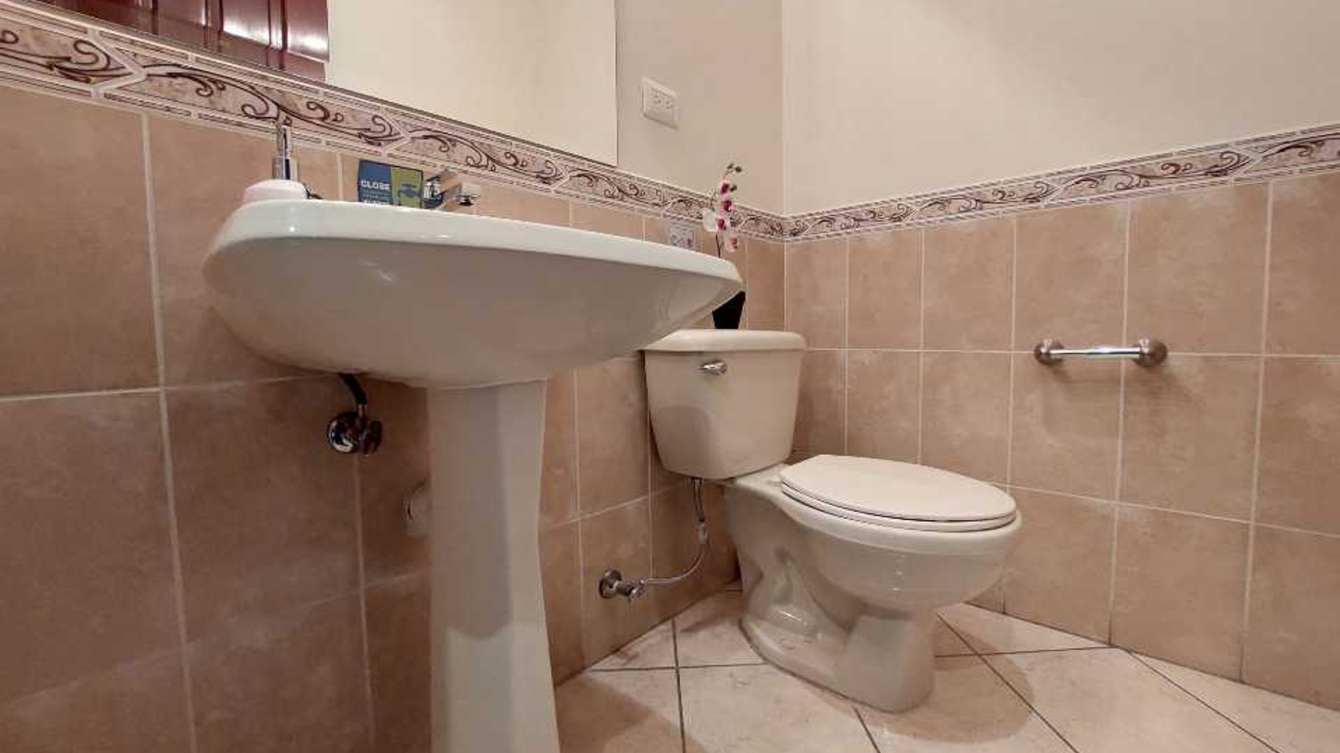 VENDO/ALQUILO APARTAMENTO EN MILENIA ZONA 10 DE 3 DORMITORIOS - Miniatura 20