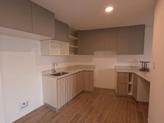 Apartamento en alquiler Parque 14. Zona 14 - 3