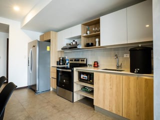  Vendo Lindo Apartamento en zona 10  en Edificio Mira.  - 5