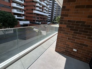 Alquiler o venta de apartamento de 2 habitaciones en ECHO zona 14 - 5