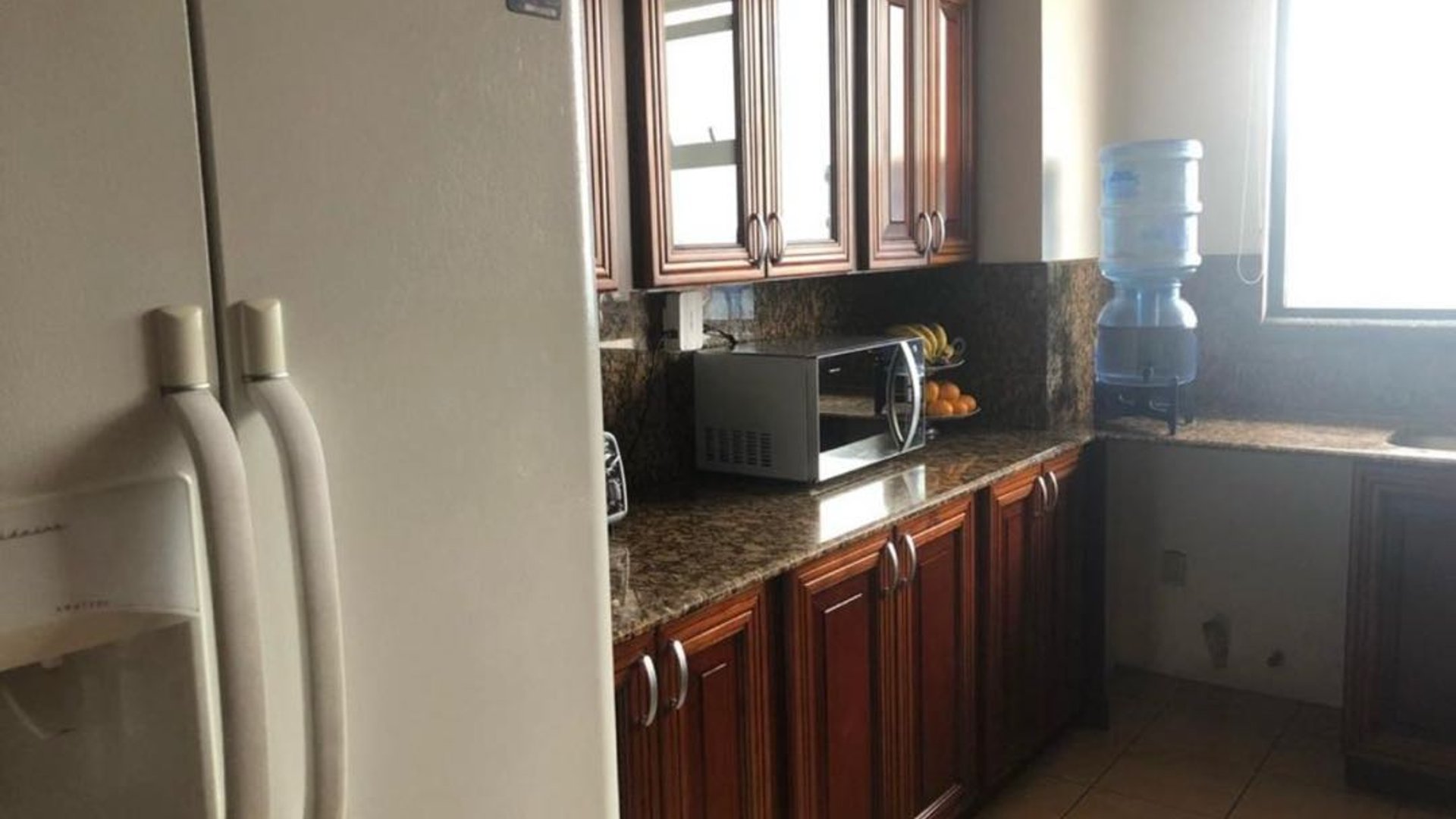 Venta de exclusivo Penthouse en Edificio Bellagio Zona 14 - Miniatura 5