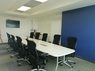 Oficina amueblada en venta o alquiler Zona Pradera, zona 10 - Image 10