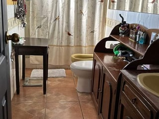 Vendo Amplia Casa en zona 11, Mariscal - Image 19