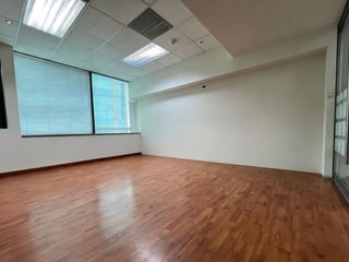 Venta amplia oficina tabicada | Edificio Europlaza Zona 14 - 3