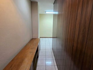 Alquiler de oficina tabicada en Edificio Plaza Marítima zona 10 - Image 7