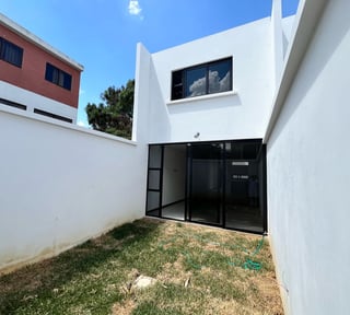 Hacienda Real, zona 16. Casa en venta