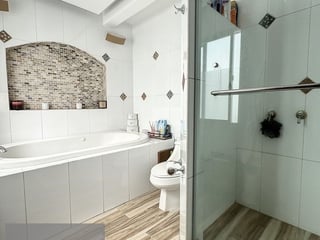 CAÑADAS DE ELGIN/ Casa Amueblada en Venta, zona 13 - Image 16