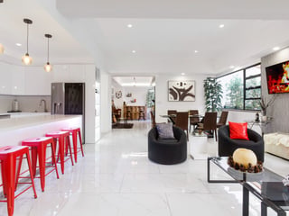 Amplio Apartamento en Venta en Zona 14 - 2