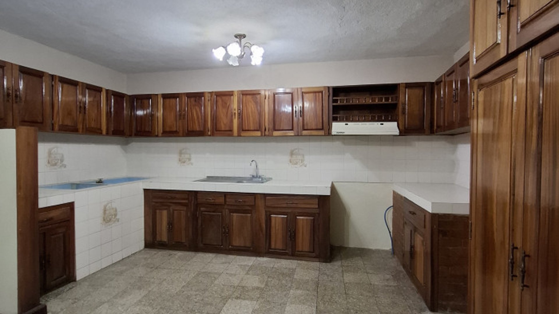 Apartamento en renta en de San Juan Sacatepequez - Miniatura 2
