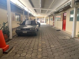 CASA EN VENTA ZONA 10 - 2