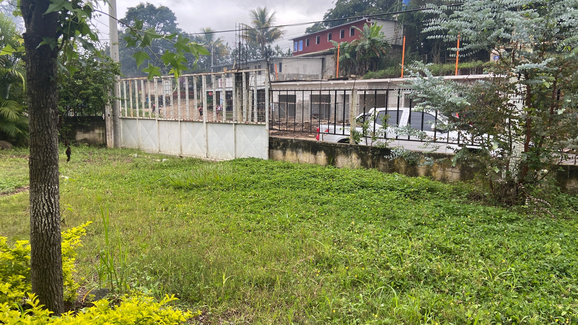TERRENO CON LOCAL COMERCIAL EN VENTA EN EL CERINAL, BARBERENA