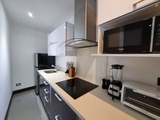 Apartamento Amueblado en Renta zona 15 Vista Hermosa 1 - 2